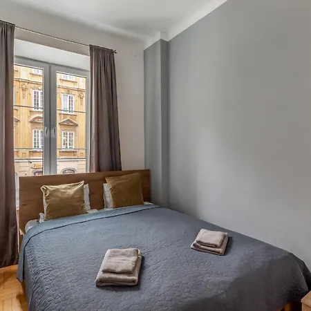 Διαμέρισμα Golden - Huge Comfortable 4 Bedrooms - Old Town - Freta *